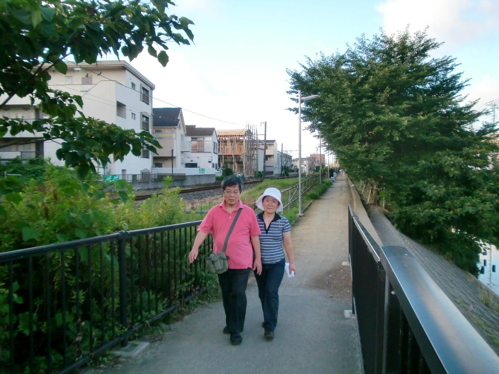 8��3�����AM�v�ȁA�z�[���y�[�W40�Ԗڂ̖K��҂ł��B